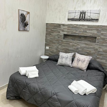 Dany House Apartman Catania-Fontanarossai nemzetközi repülőtér Kültér fotó