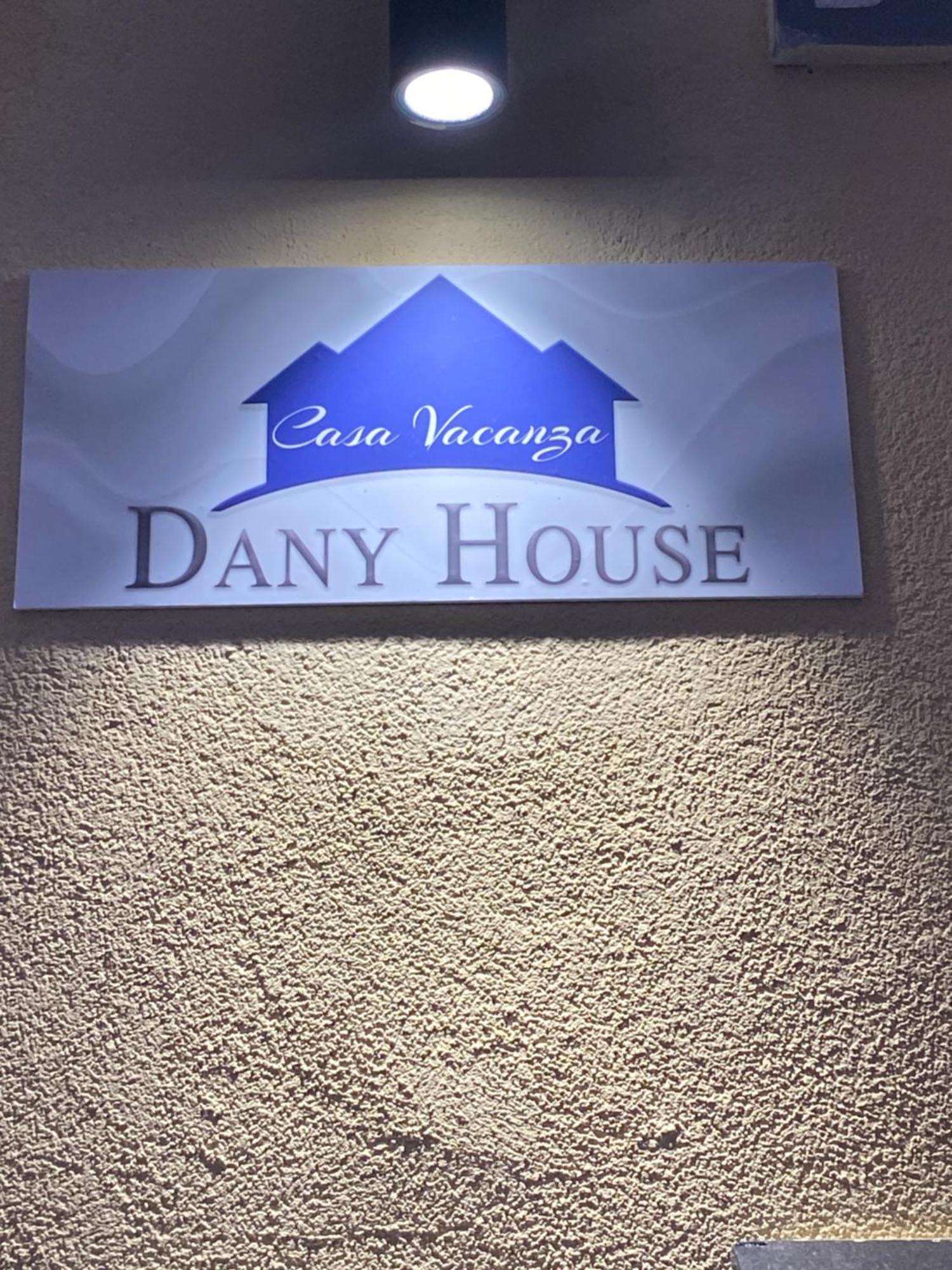 Dany House Apartman Catania-Fontanarossai nemzetközi repülőtér Kültér fotó
